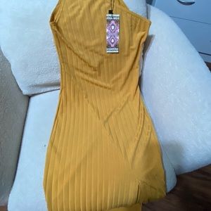 Long one sleeve gold dress with slit